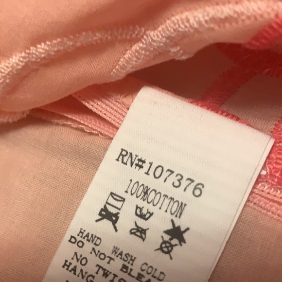 Shades of pink embroidered sleeveless top - Picture 11 of 11